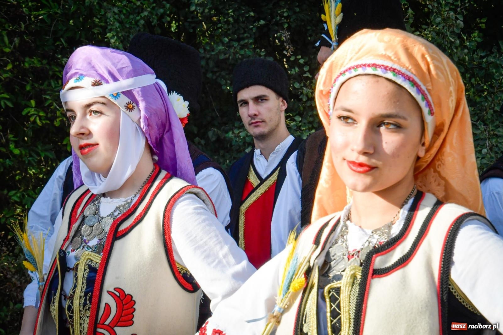 Zdjęcie w galerii na portalu naszraciborz.pl: Dożynki wiejsko-parafialne w Kobyli. Tradycja, folklor i rodzinna zabawa w międzynarodowym towarzystwie [FOTO i WIDEO] wiadomości z regionu