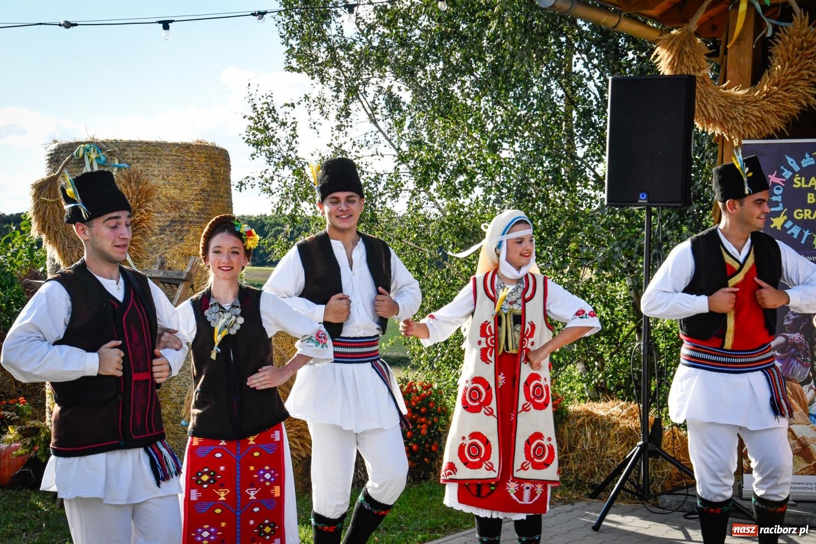 Zdjęcie w galerii na portalu naszraciborz.pl: Dożynki wiejsko-parafialne w Kobyli. Tradycja, folklor i rodzinna zabawa w międzynarodowym towarzystwie [FOTO i WIDEO] wiadomości z regionu