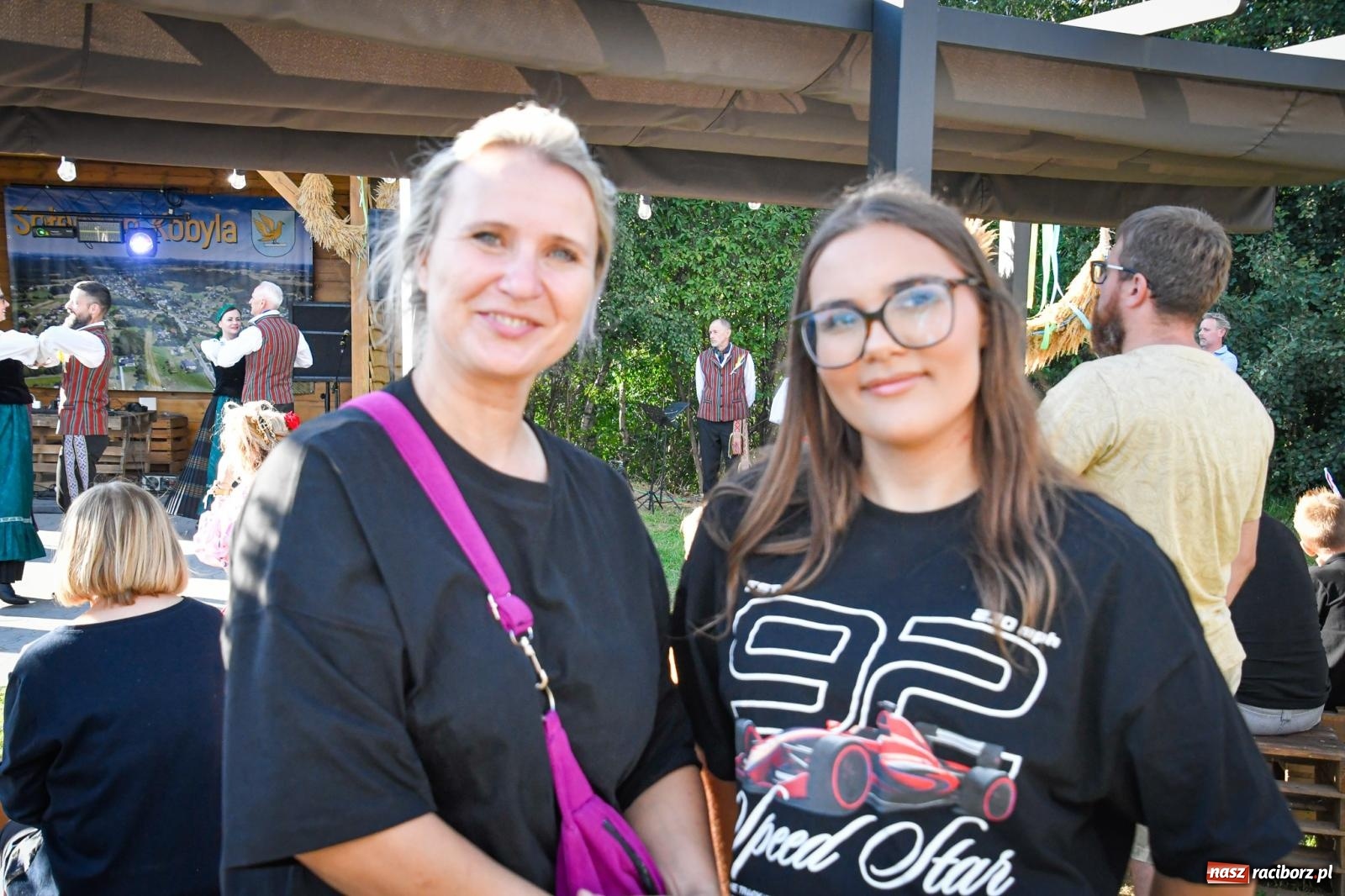 Zdjęcie w galerii na portalu naszraciborz.pl: Dożynki wiejsko-parafialne w Kobyli. Tradycja, folklor i rodzinna zabawa w międzynarodowym towarzystwie [FOTO i WIDEO] wiadomości z regionu