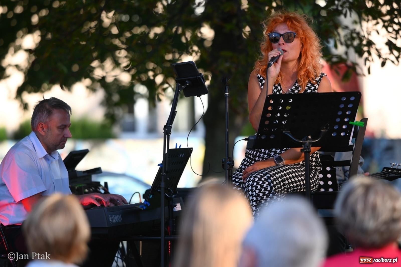 Zdjęcie w galerii na portalu naszraciborz.pl: Jazzowy wieczór w Ogrodzie Strzechy  wiadomości z regionu