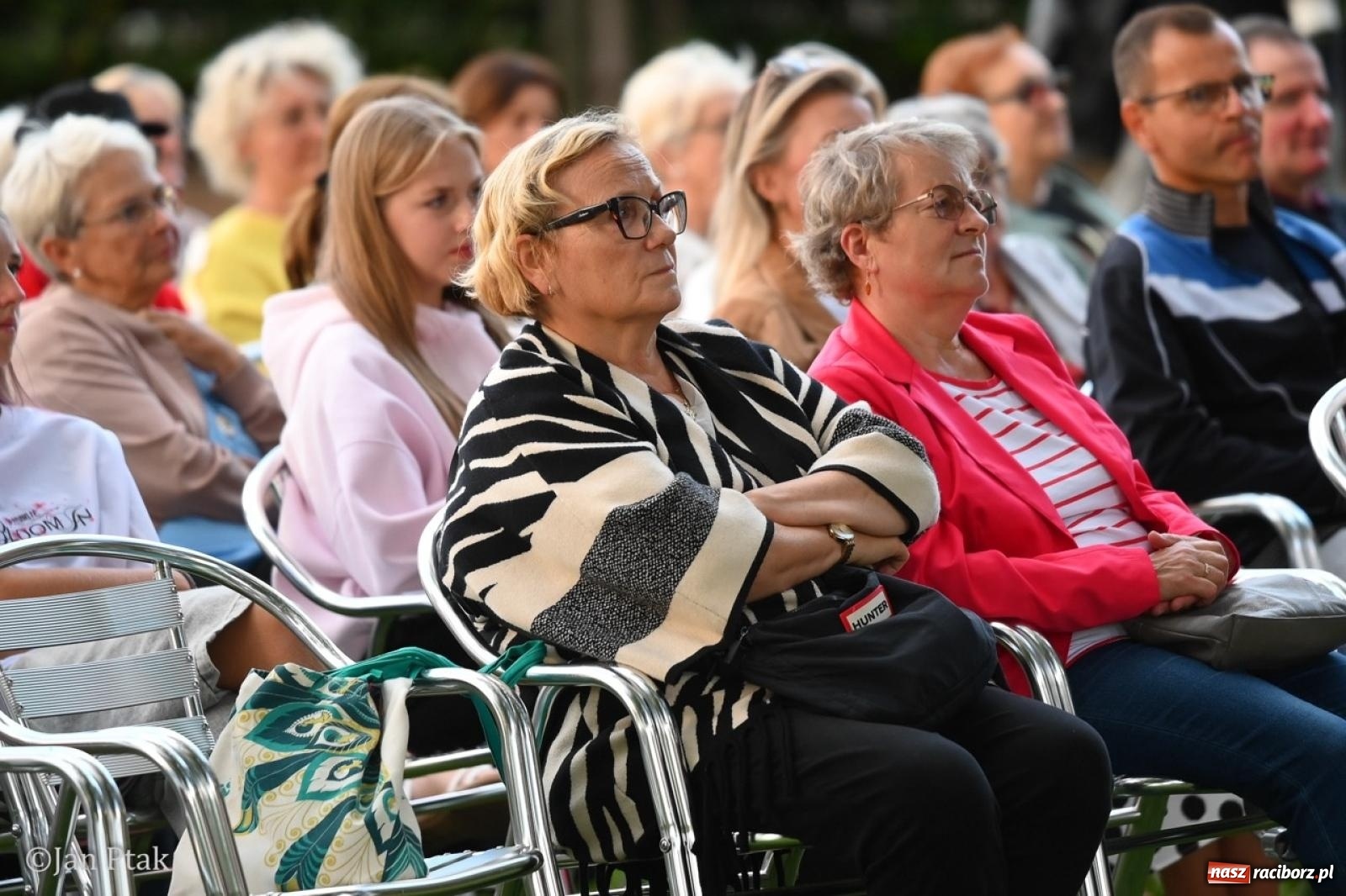 Zdjęcie w galerii na portalu naszraciborz.pl: Jazzowy wieczór w Ogrodzie Strzechy  wiadomości z regionu