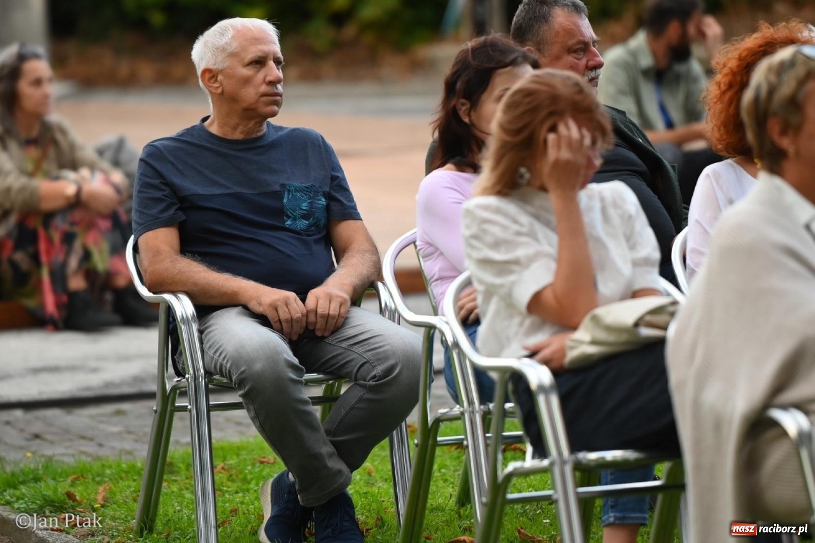 Zdjęcie w galerii na portalu naszraciborz.pl: Jazzowy wieczór w Ogrodzie Strzechy  wiadomości z regionu