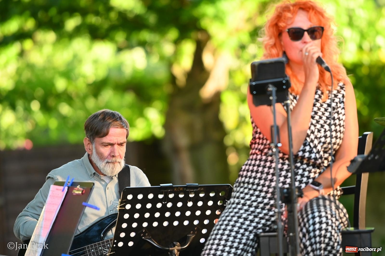 Zdjęcie w galerii na portalu naszraciborz.pl: Jazzowy wieczór w Ogrodzie Strzechy  wiadomości z regionu