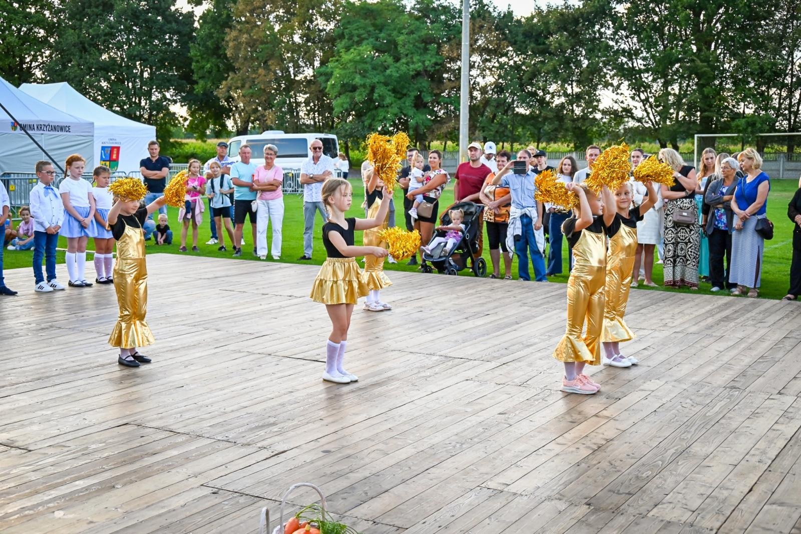Zdjęcie w galerii na portalu naszraciborz.pl: Dożynki w Bieńkowicach. Pierwszy dzień za nami, dziś korowód, kabaret i zabawa [FOTO] wiadomości z regionu