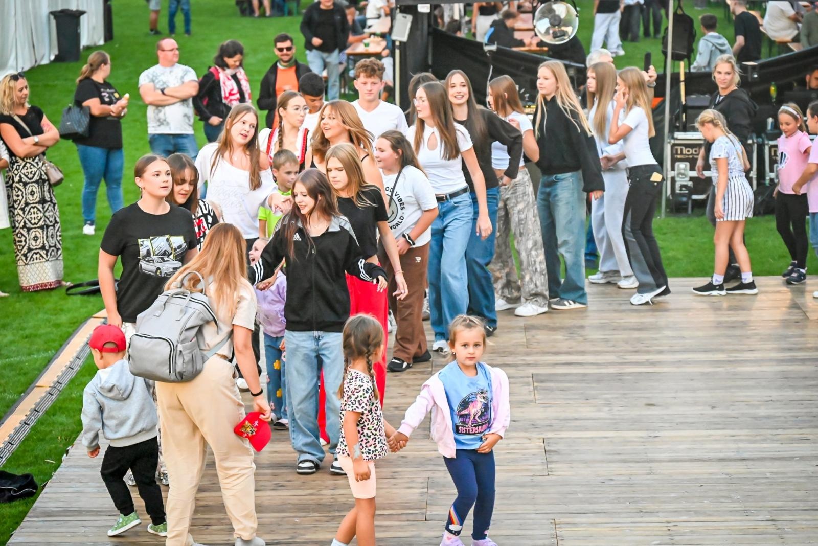 Zdjęcie w galerii na portalu naszraciborz.pl: Dożynki w Bieńkowicach. Pierwszy dzień za nami, dziś korowód, kabaret i zabawa [FOTO] wiadomości z regionu
