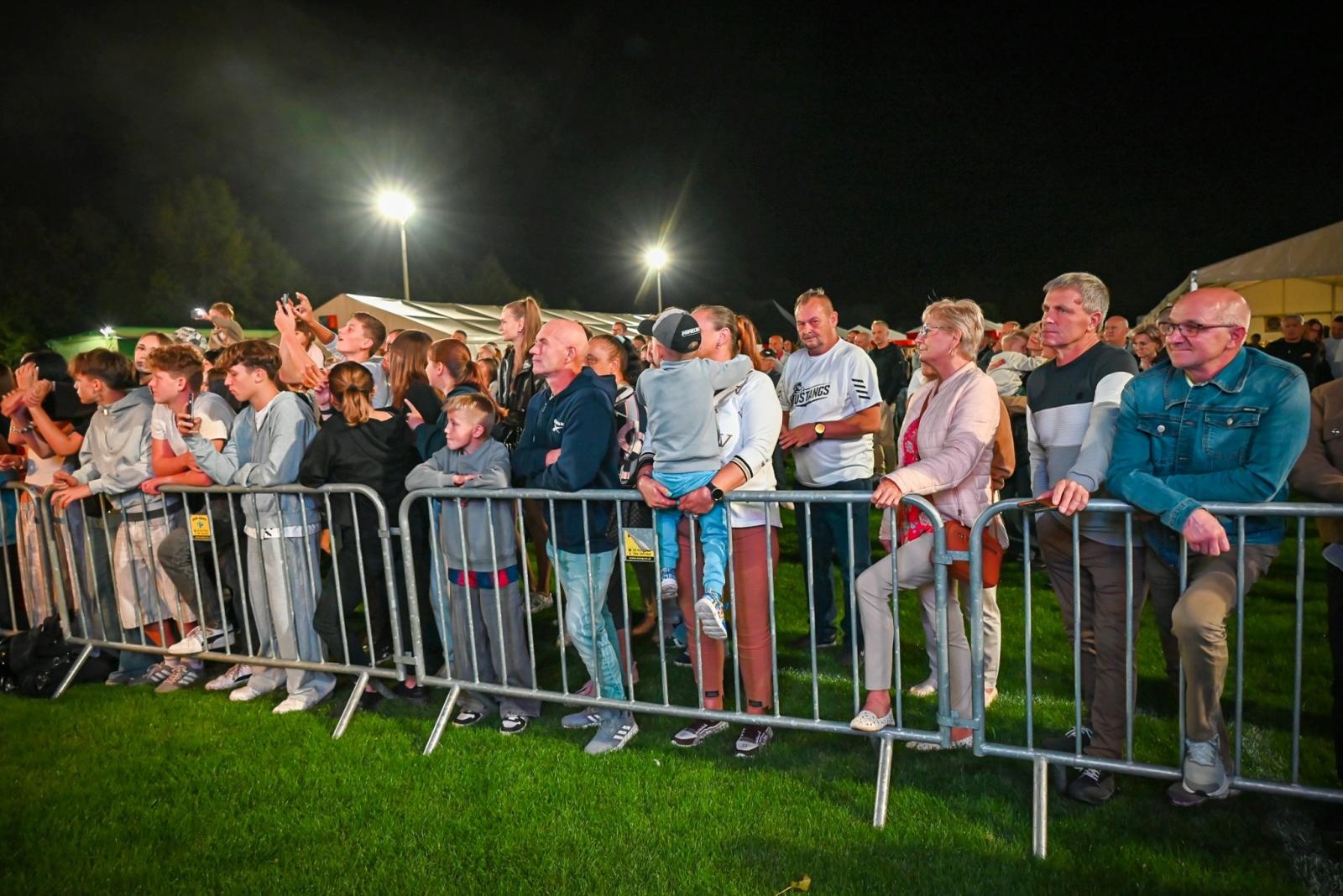 Zdjęcie w galerii na portalu naszraciborz.pl: Dożynki w Bieńkowicach. Pierwszy dzień za nami, dziś korowód, kabaret i zabawa [FOTO] wiadomości z regionu