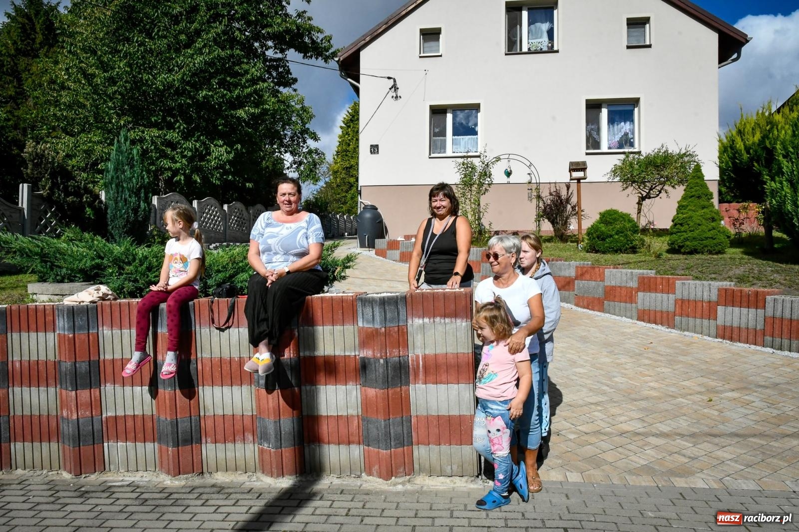 Zdjęcie w galerii na portalu naszraciborz.pl: Krowiarki gospodarzem dożynek gminy Pietrowice Wielkie. Korowód i pomnik Ciapka wiadomości z regionu