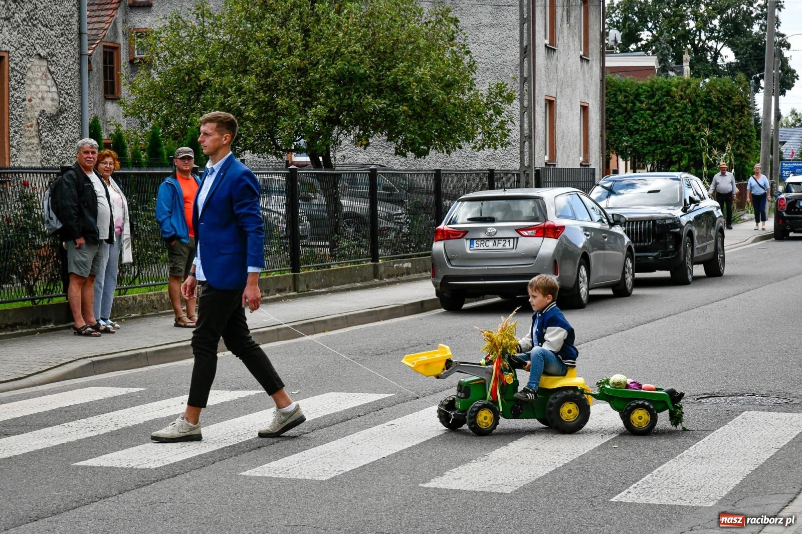 Zdjęcie w galerii na portalu naszraciborz.pl: Dożynki miejskie w Płoni. Racibórz dziękuje za plony wiadomości z regionu