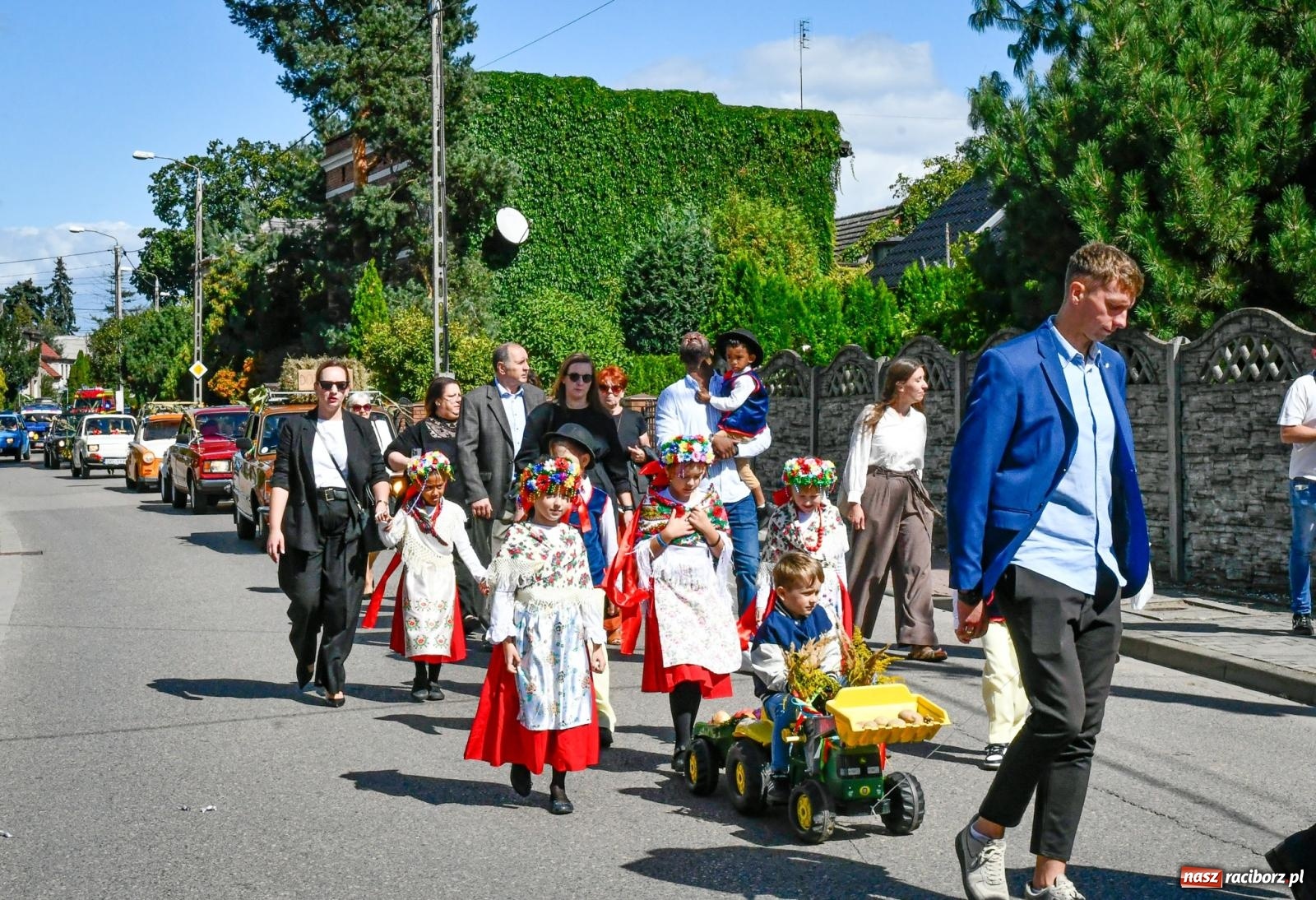 Zdjęcie w galerii na portalu naszraciborz.pl: Dożynki miejskie w Płoni. Racibórz dziękuje za plony wiadomości z regionu