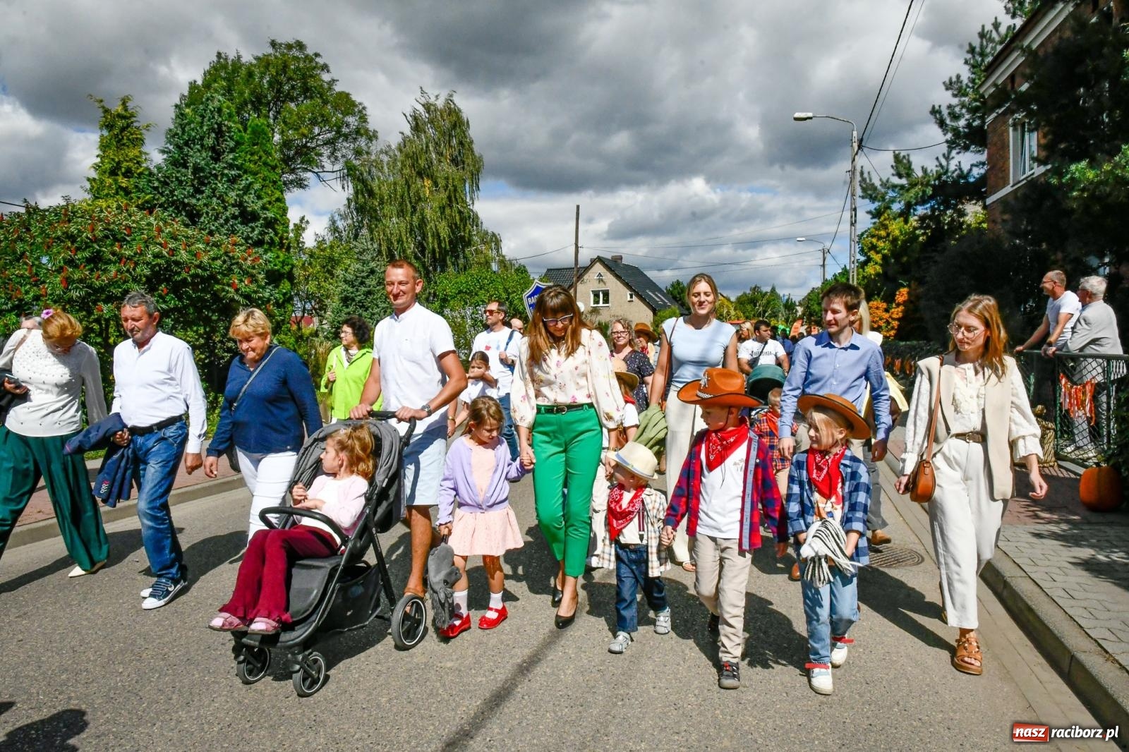 Zdjęcie w galerii na portalu naszraciborz.pl: Dożynki miejskie w Płoni. Racibórz dziękuje za plony wiadomości z regionu