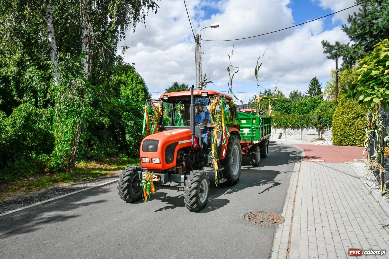 Zdjęcie w galerii na portalu naszraciborz.pl: Dożynki miejskie w Płoni. Racibórz dziękuje za plony wiadomości z regionu