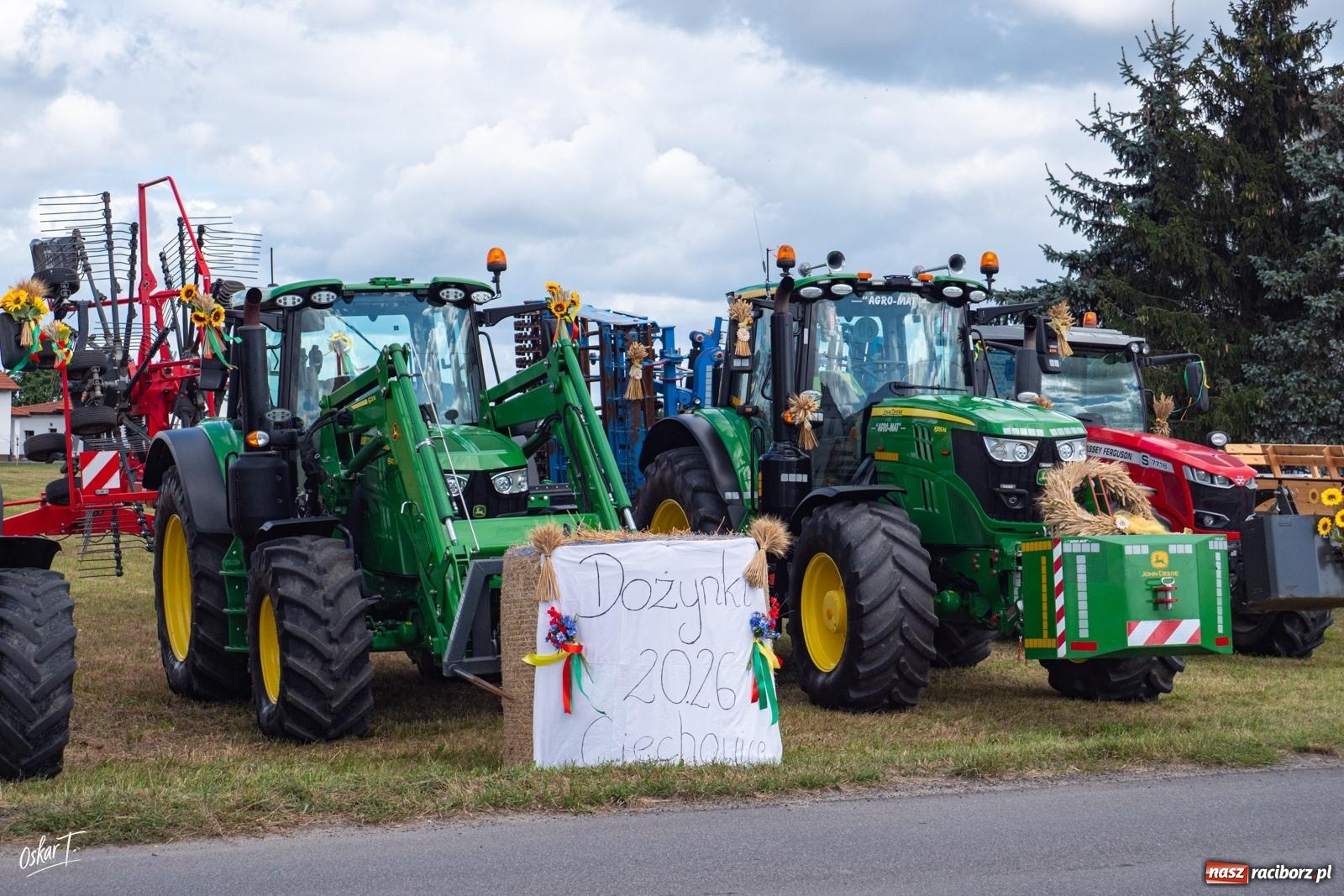 Zdjęcie w galerii na portalu naszraciborz.pl: Barwny korowód rozpoczął Gminne Dożynki w Zawadzie Książęcej [FOTO i WIDEO] wiadomości z regionu