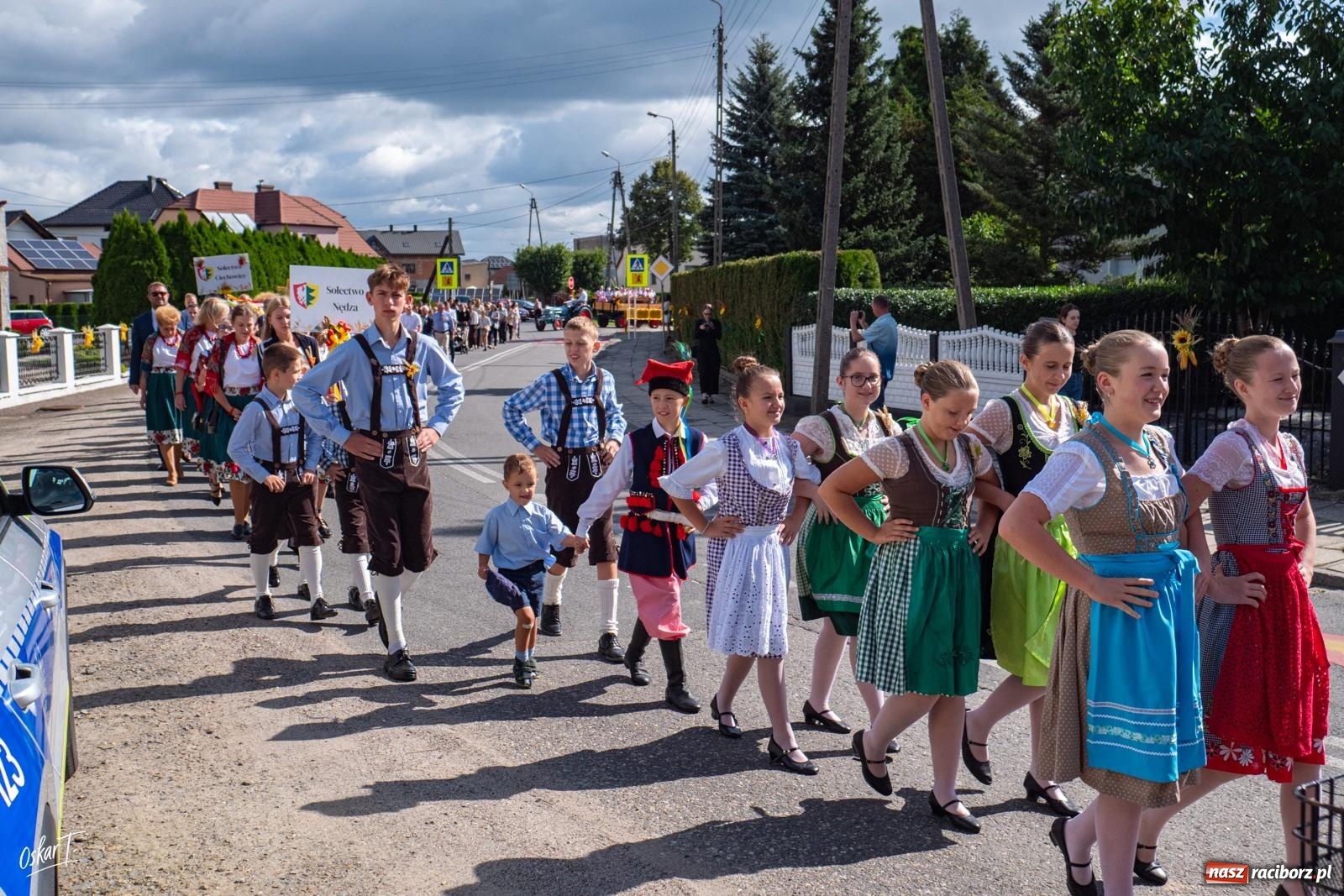 Zdjęcie w galerii na portalu naszraciborz.pl: Barwny korowód rozpoczął Gminne Dożynki w Zawadzie Książęcej [FOTO i WIDEO] wiadomości z regionu