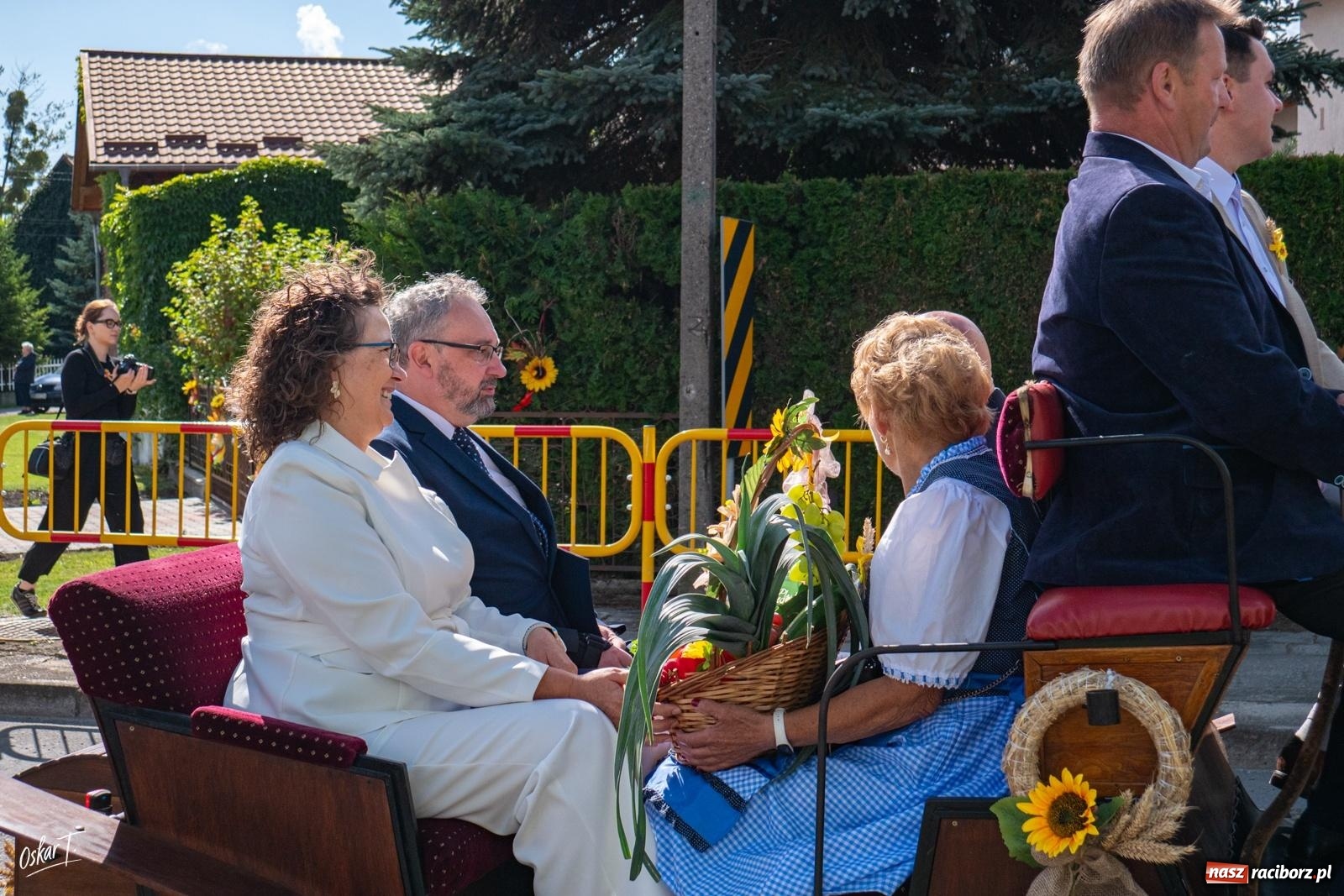 Zdjęcie w galerii na portalu naszraciborz.pl: Barwny korowód rozpoczął Gminne Dożynki w Zawadzie Książęcej [FOTO i WIDEO] wiadomości z regionu