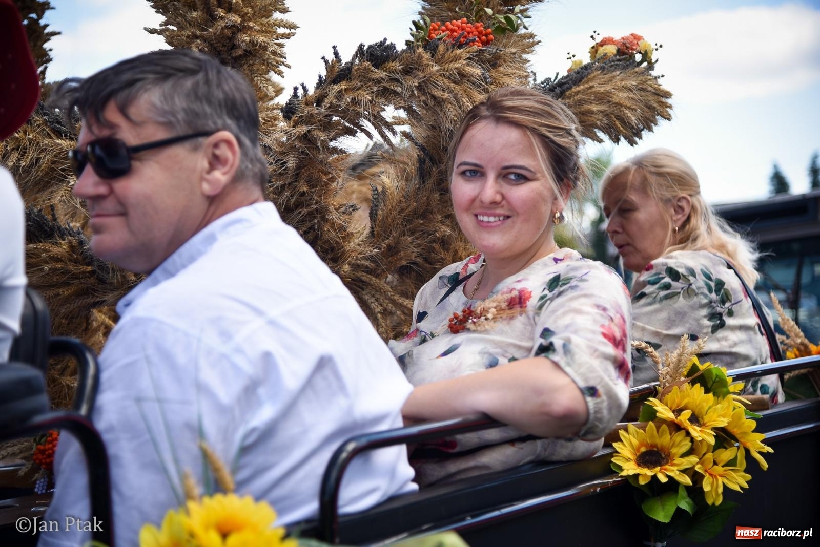 Zdjęcie w galerii na portalu naszraciborz.pl: Dożynki gminy Krzanowice w Wojnowicach. Za nami uroczysty korowód [FOTO i WIDEO] wiadomości z regionu