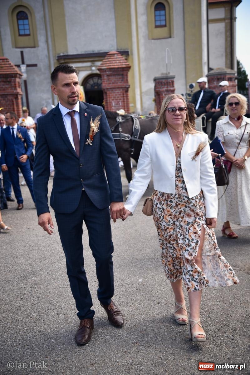 Zdjęcie w galerii na portalu naszraciborz.pl: Dożynki gminy Krzanowice w Wojnowicach. Za nami uroczysty korowód [FOTO i WIDEO] wiadomości z regionu
