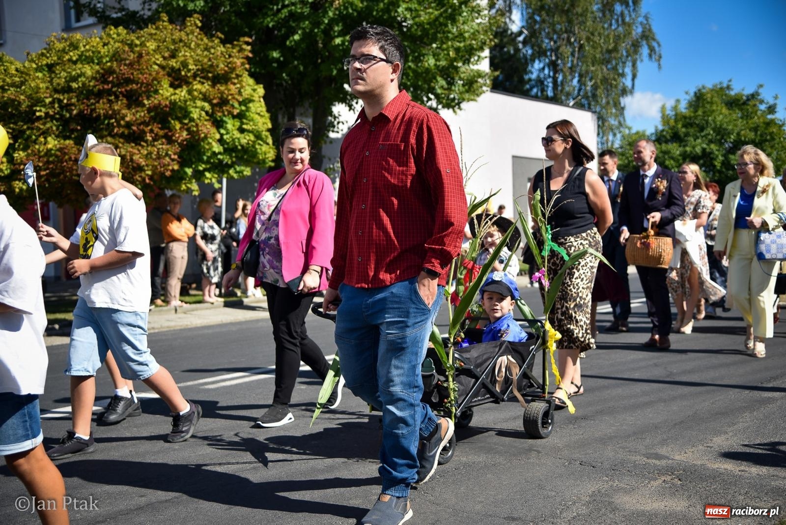 Zdjęcie w galerii na portalu naszraciborz.pl: Dożynki gminy Krzanowice w Wojnowicach. Za nami uroczysty korowód [FOTO i WIDEO] wiadomości z regionu