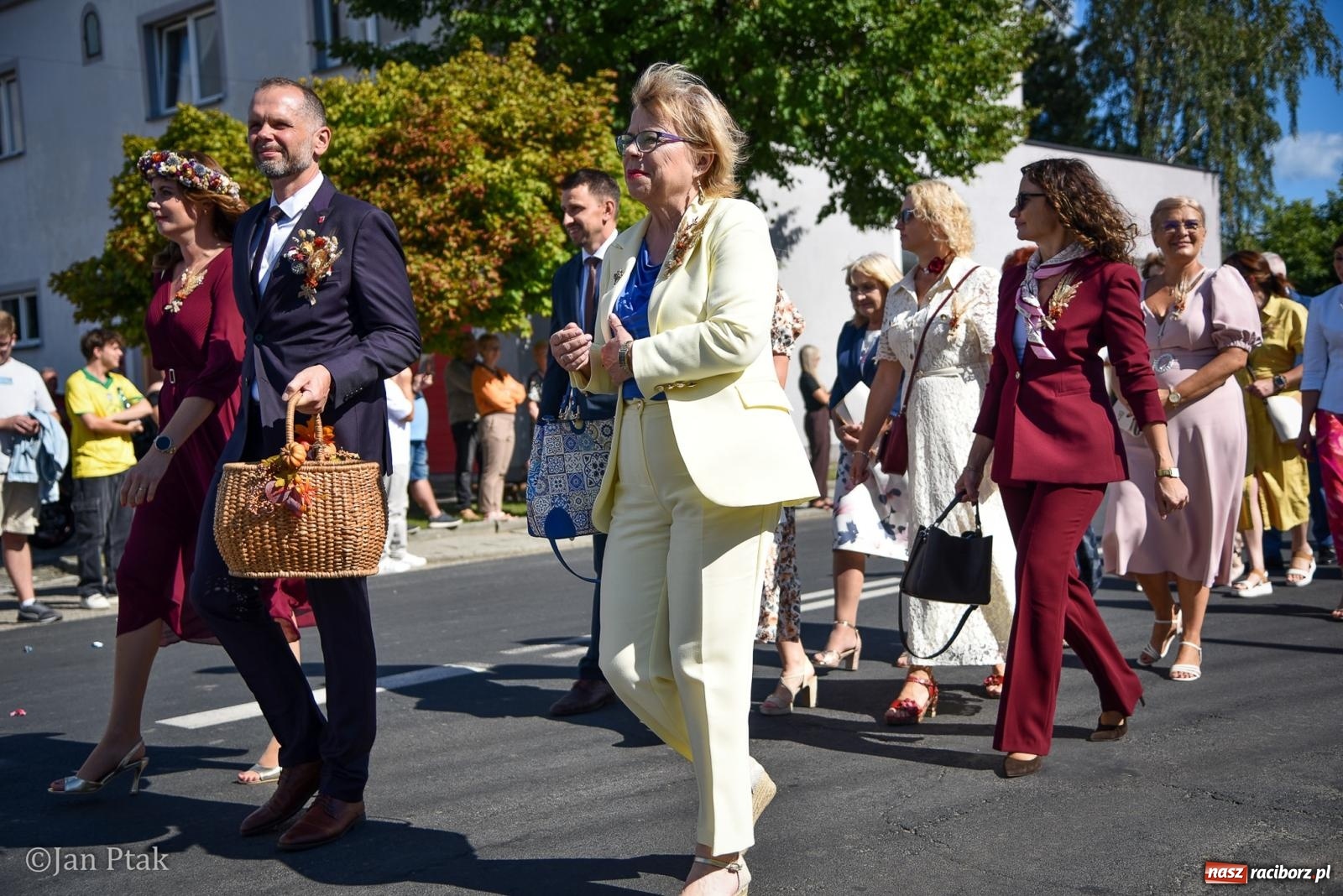 Zdjęcie w galerii na portalu naszraciborz.pl: Dożynki gminy Krzanowice w Wojnowicach. Za nami uroczysty korowód [FOTO i WIDEO] wiadomości z regionu