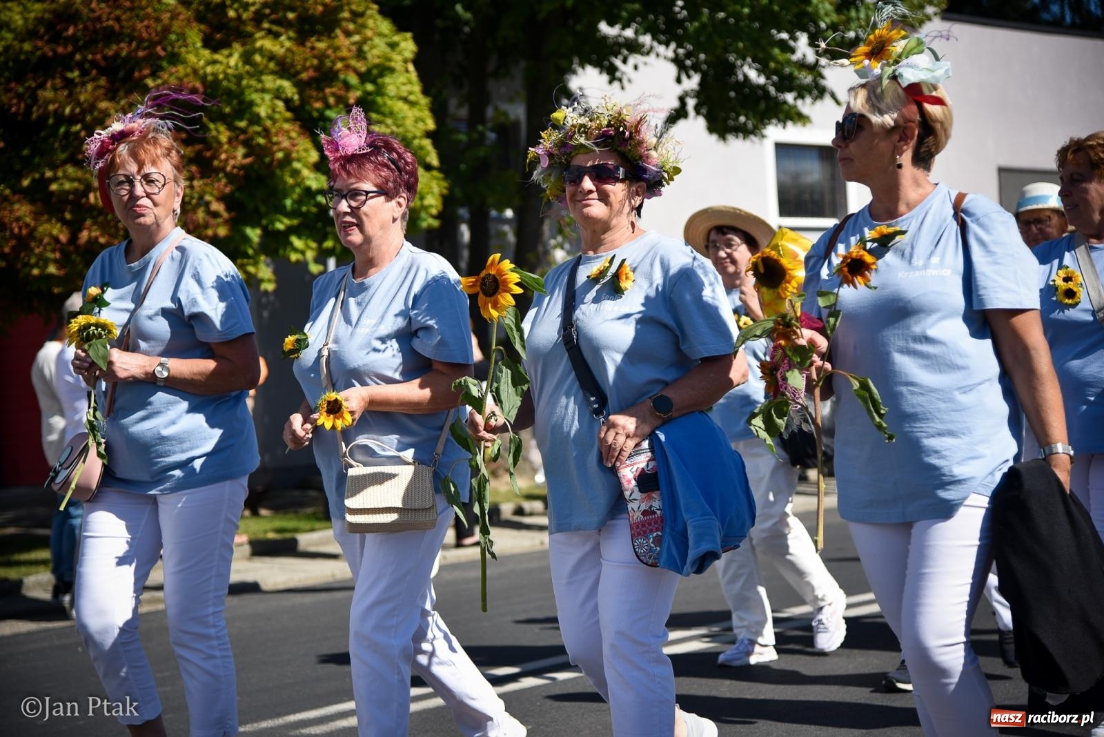 Zdjęcie w galerii na portalu naszraciborz.pl: Dożynki gminy Krzanowice w Wojnowicach. Za nami uroczysty korowód [FOTO i WIDEO] wiadomości z regionu
