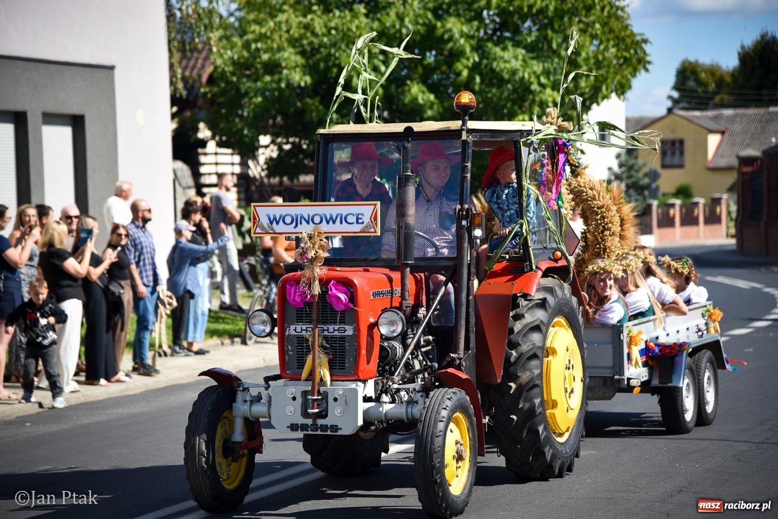 Zdjęcie w galerii na portalu naszraciborz.pl: Dożynki gminy Krzanowice w Wojnowicach. Za nami uroczysty korowód [FOTO i WIDEO] wiadomości z regionu