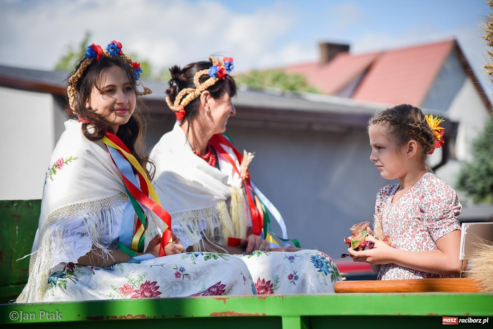 Zdjęcie w galerii na portalu naszraciborz.pl: Dożynki gminy Krzanowice w Wojnowicach. Za nami uroczysty korowód [FOTO i WIDEO] wiadomości z regionu