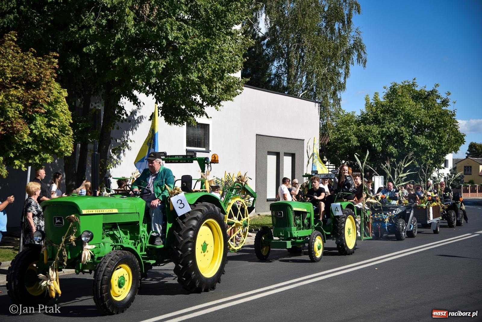 Zdjęcie w galerii na portalu naszraciborz.pl: Dożynki gminy Krzanowice w Wojnowicach. Za nami uroczysty korowód [FOTO i WIDEO] wiadomości z regionu