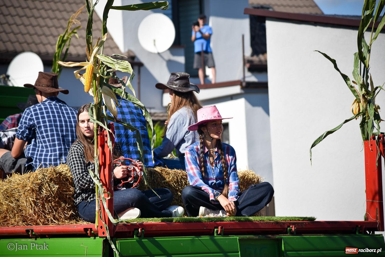 Zdjęcie w galerii na portalu naszraciborz.pl: Dożynki gminy Krzanowice w Wojnowicach. Za nami uroczysty korowód [FOTO i WIDEO] wiadomości z regionu