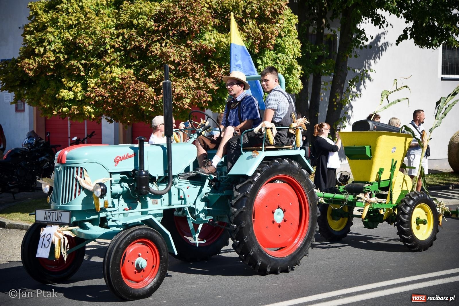 Zdjęcie w galerii na portalu naszraciborz.pl: Dożynki gminy Krzanowice w Wojnowicach. Za nami uroczysty korowód [FOTO i WIDEO] wiadomości z regionu