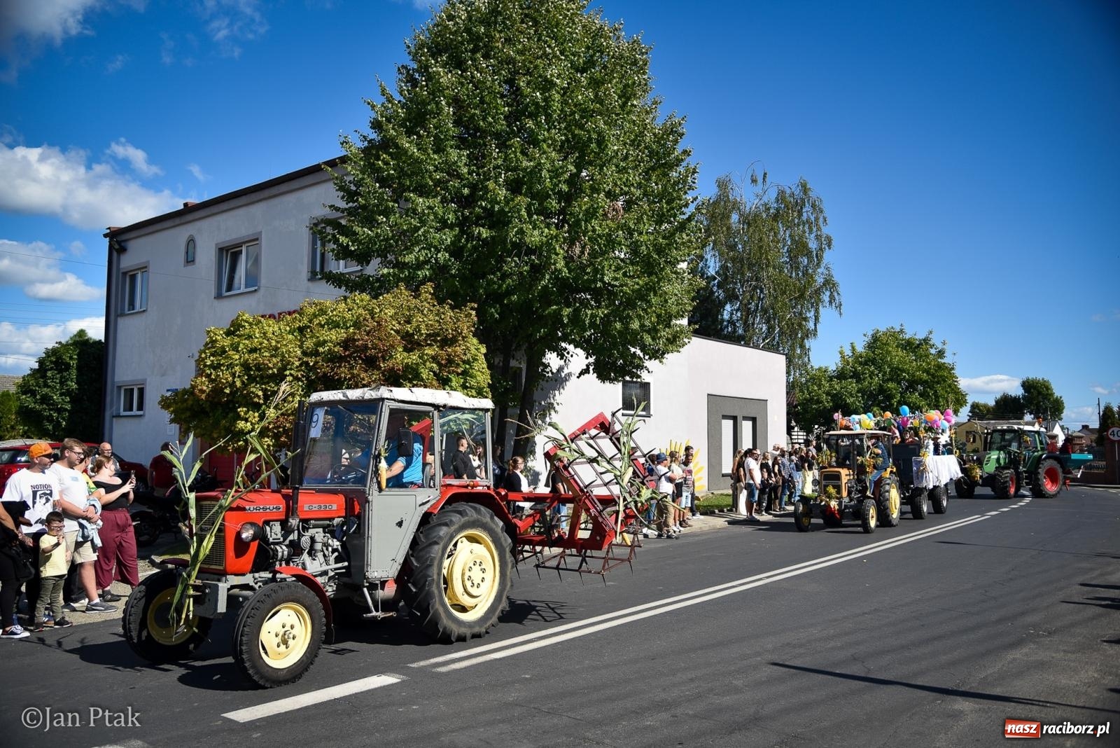 Zdjęcie w galerii na portalu naszraciborz.pl: Dożynki gminy Krzanowice w Wojnowicach. Za nami uroczysty korowód [FOTO i WIDEO] wiadomości z regionu