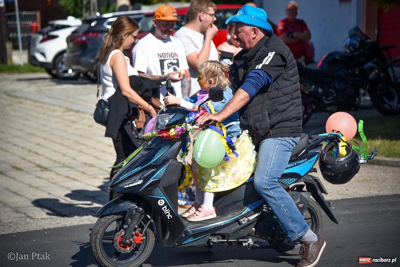 Zdjęcie w galerii na portalu naszraciborz.pl: Dożynki gminy Krzanowice w Wojnowicach. Za nami uroczysty korowód [FOTO i WIDEO] wiadomości z regionu