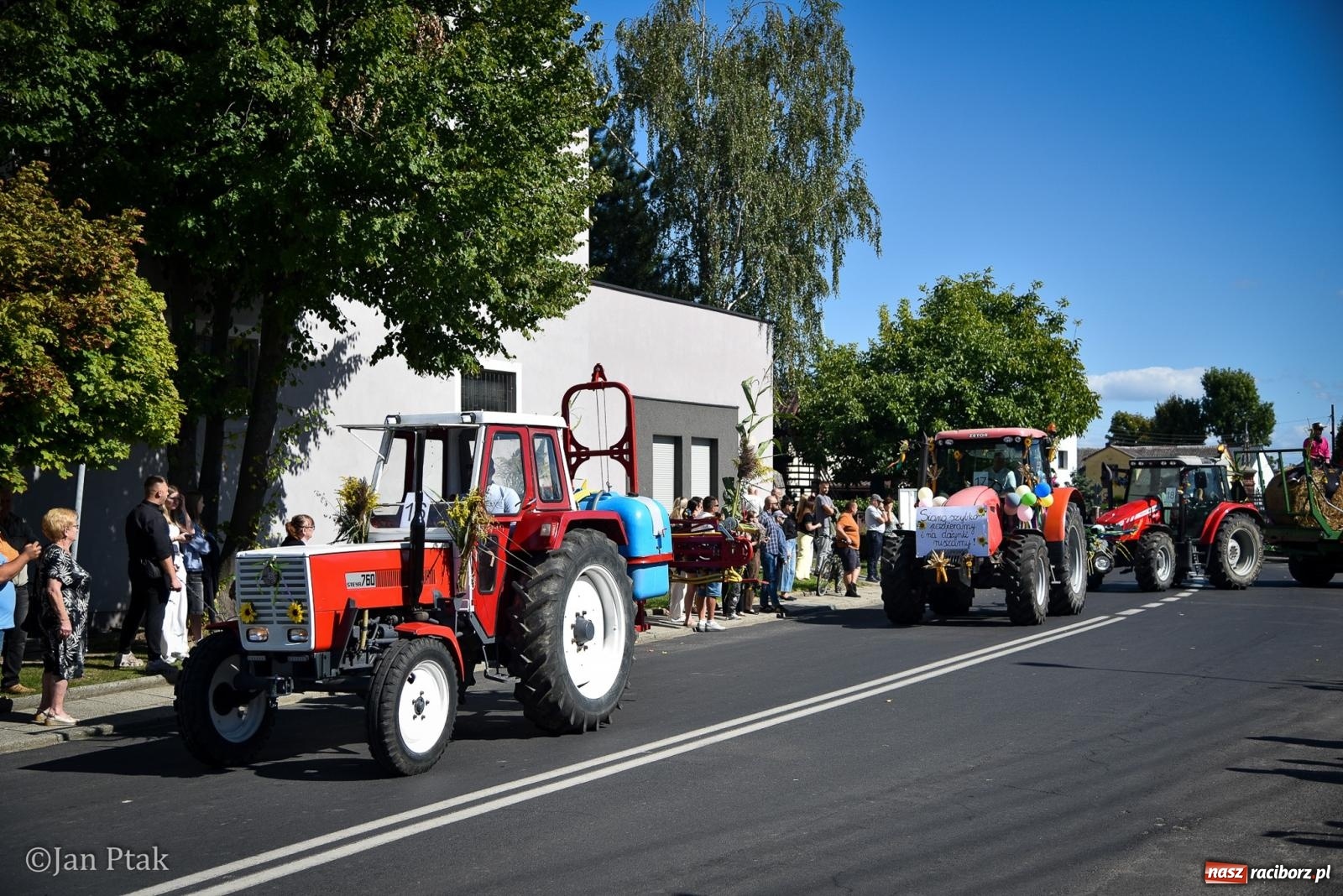 Zdjęcie w galerii na portalu naszraciborz.pl: Dożynki gminy Krzanowice w Wojnowicach. Za nami uroczysty korowód [FOTO i WIDEO] wiadomości z regionu