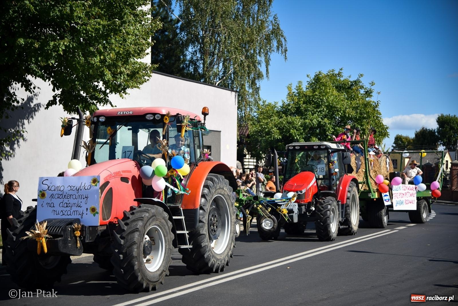 Zdjęcie w galerii na portalu naszraciborz.pl: Dożynki gminy Krzanowice w Wojnowicach. Za nami uroczysty korowód [FOTO i WIDEO] wiadomości z regionu