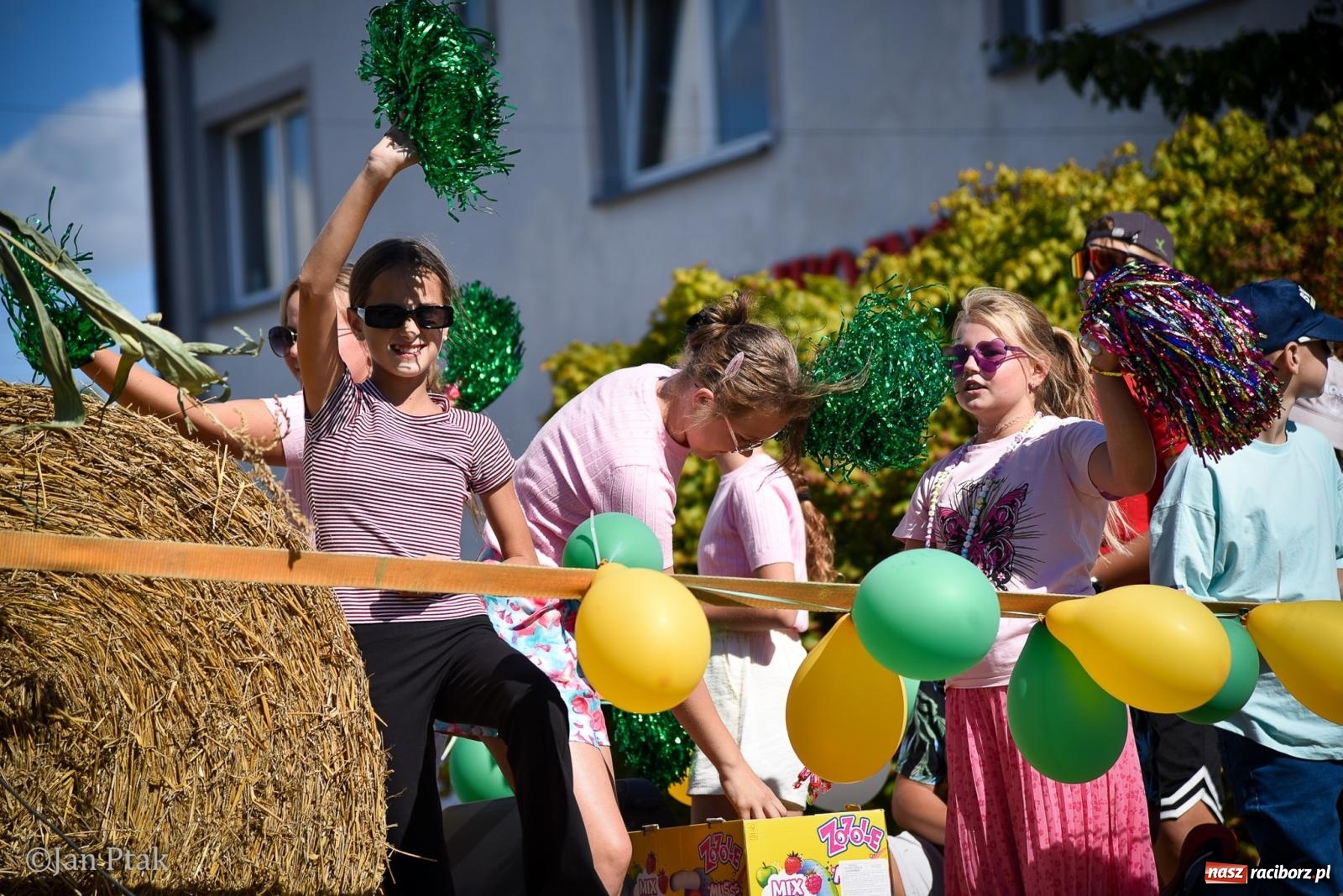 Zdjęcie w galerii na portalu naszraciborz.pl: Dożynki gminy Krzanowice w Wojnowicach. Za nami uroczysty korowód [FOTO i WIDEO] wiadomości z regionu