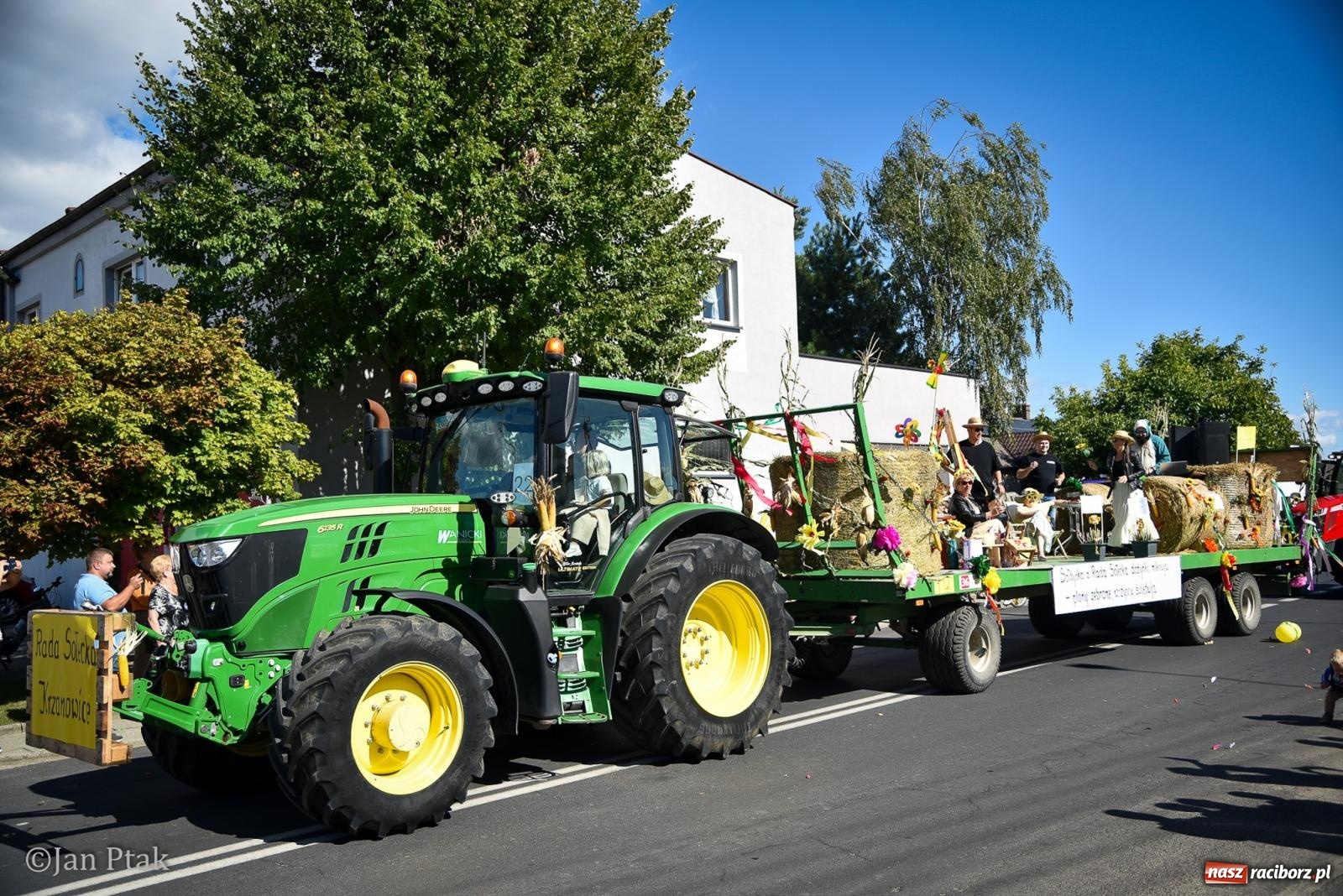 Zdjęcie w galerii na portalu naszraciborz.pl: Dożynki gminy Krzanowice w Wojnowicach. Za nami uroczysty korowód [FOTO i WIDEO] wiadomości z regionu