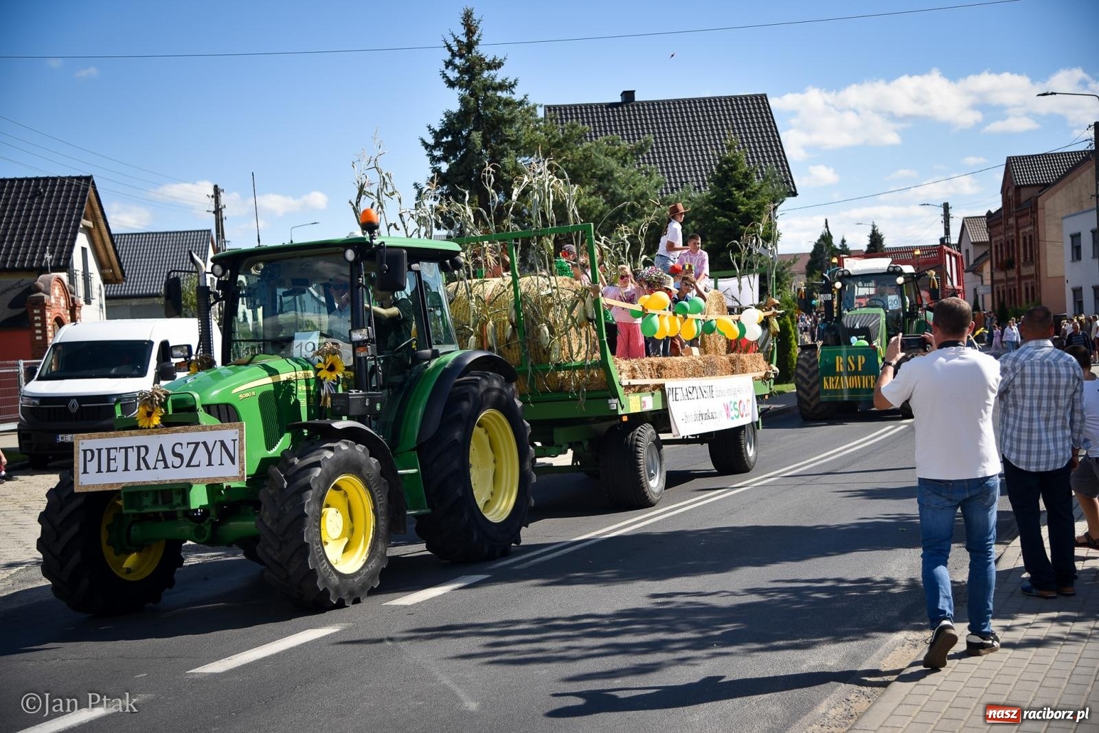 Zdjęcie w galerii na portalu naszraciborz.pl: Dożynki gminy Krzanowice w Wojnowicach. Za nami uroczysty korowód [FOTO i WIDEO] wiadomości z regionu