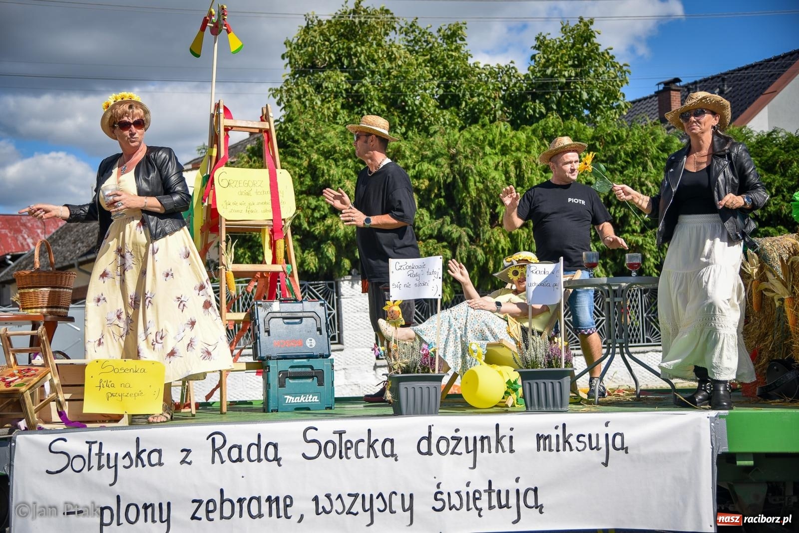 Zdjęcie w galerii na portalu naszraciborz.pl: Dożynki gminy Krzanowice w Wojnowicach. Za nami uroczysty korowód [FOTO i WIDEO] wiadomości z regionu