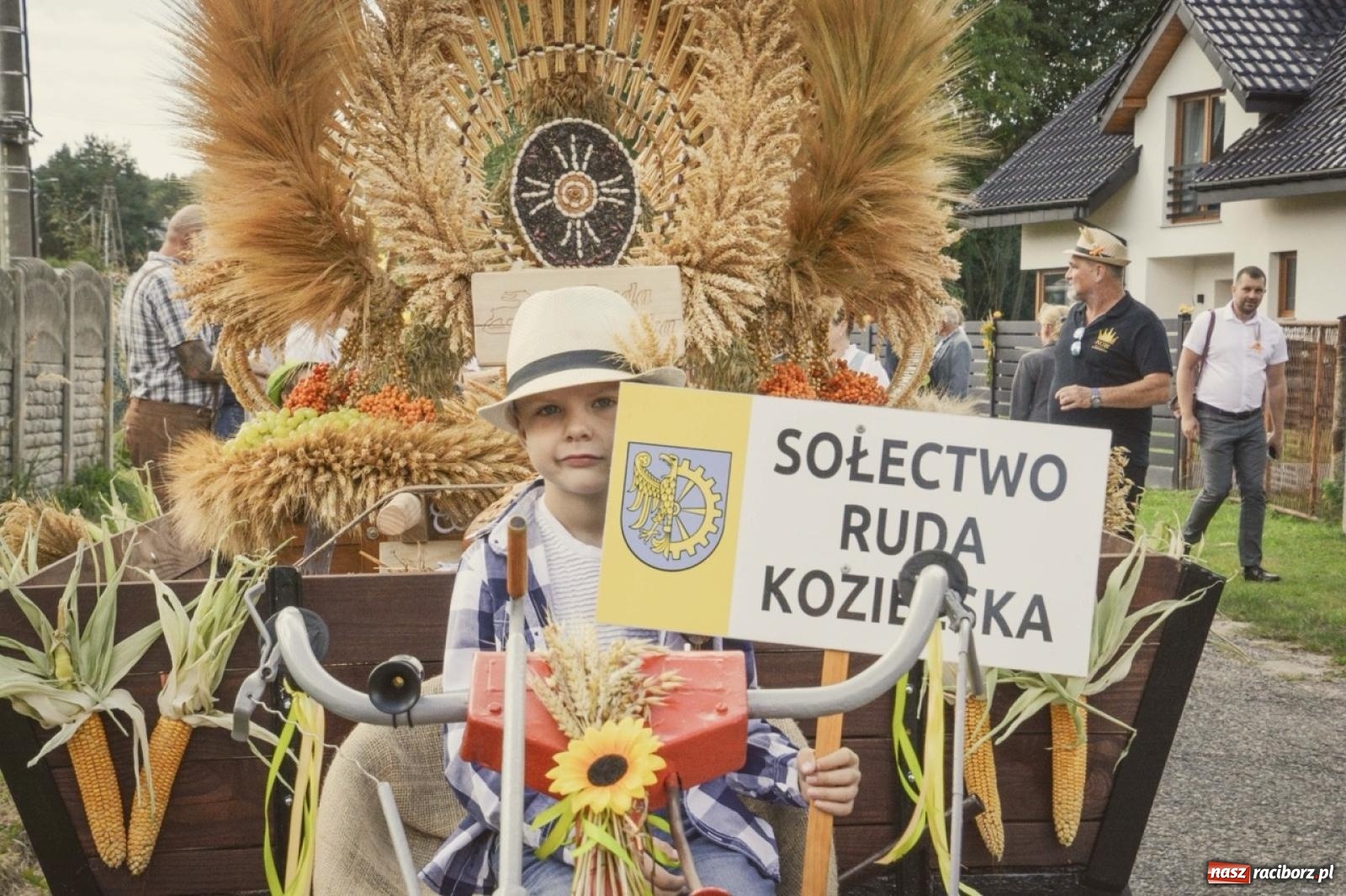 Zdjęcie w galerii na portalu naszraciborz.pl: Dożynki Gminne 2026 w Rudzie Kozielskiej. Mieszkańcy podziękowali za tegoroczne plony [FOTO i WIDEO] wiadomości z regionu