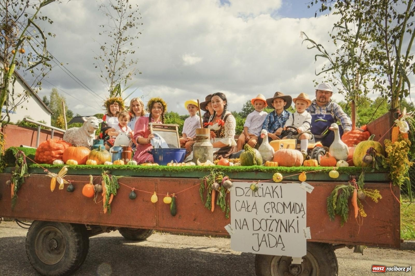 Zdjęcie w galerii na portalu naszraciborz.pl: Dożynki Gminne 2026 w Rudzie Kozielskiej. Mieszkańcy podziękowali za tegoroczne plony [FOTO i WIDEO] wiadomości z regionu