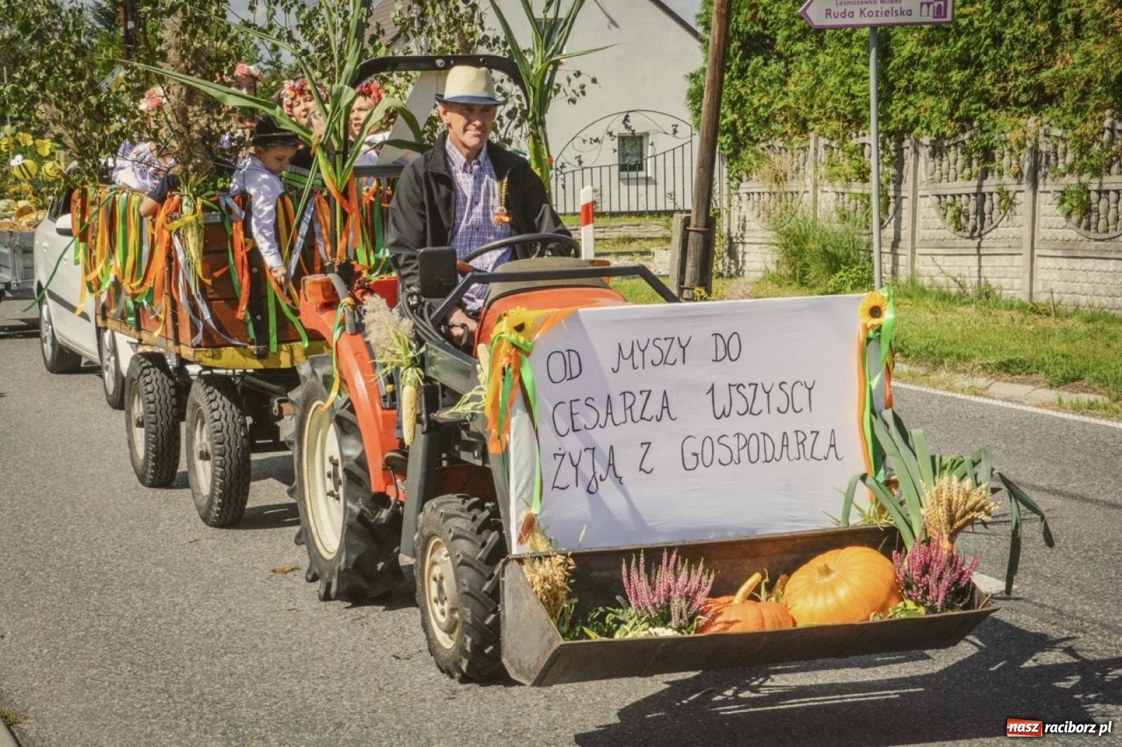 Zdjęcie w galerii na portalu naszraciborz.pl: Dożynki Gminne 2026 w Rudzie Kozielskiej. Mieszkańcy podziękowali za tegoroczne plony [FOTO i WIDEO] wiadomości z regionu