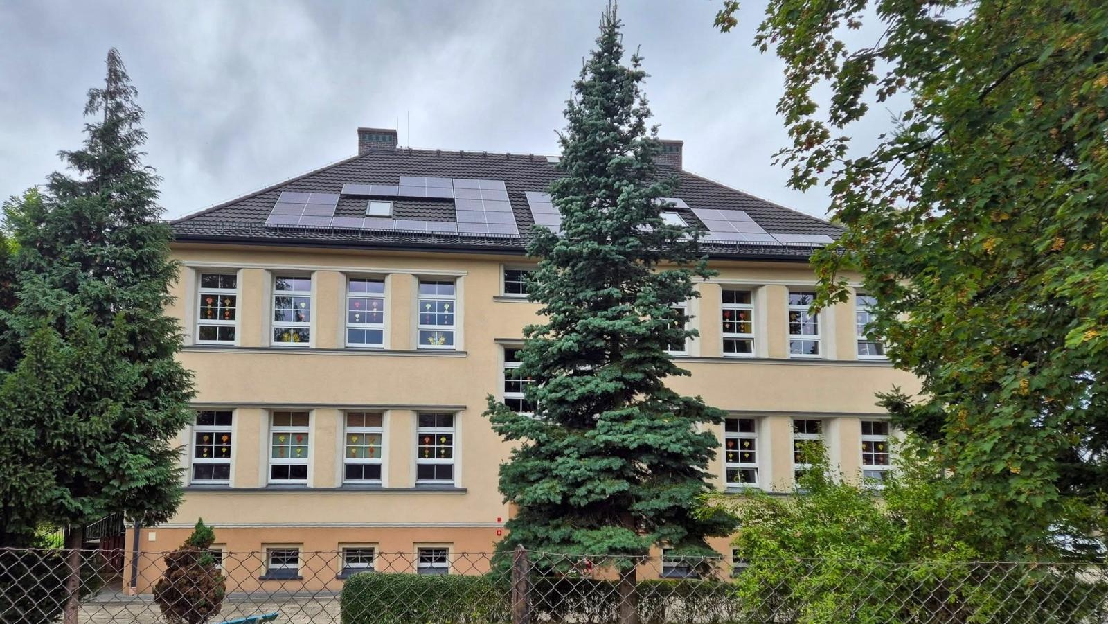 Zdjęcie w galerii na portalu naszraciborz.pl: Kolejna ważna inwestycja w Gminie Krzanowice. Fotowoltaika i pompy ciepła wiadomości z regionu