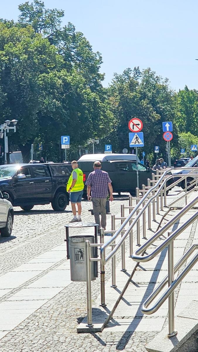 Zdjęcie w galerii na portalu naszraciborz.pl: Chwila grozy na ulicach Raciborza. Akcja specjalsów jak z filmu wiadomości z regionu