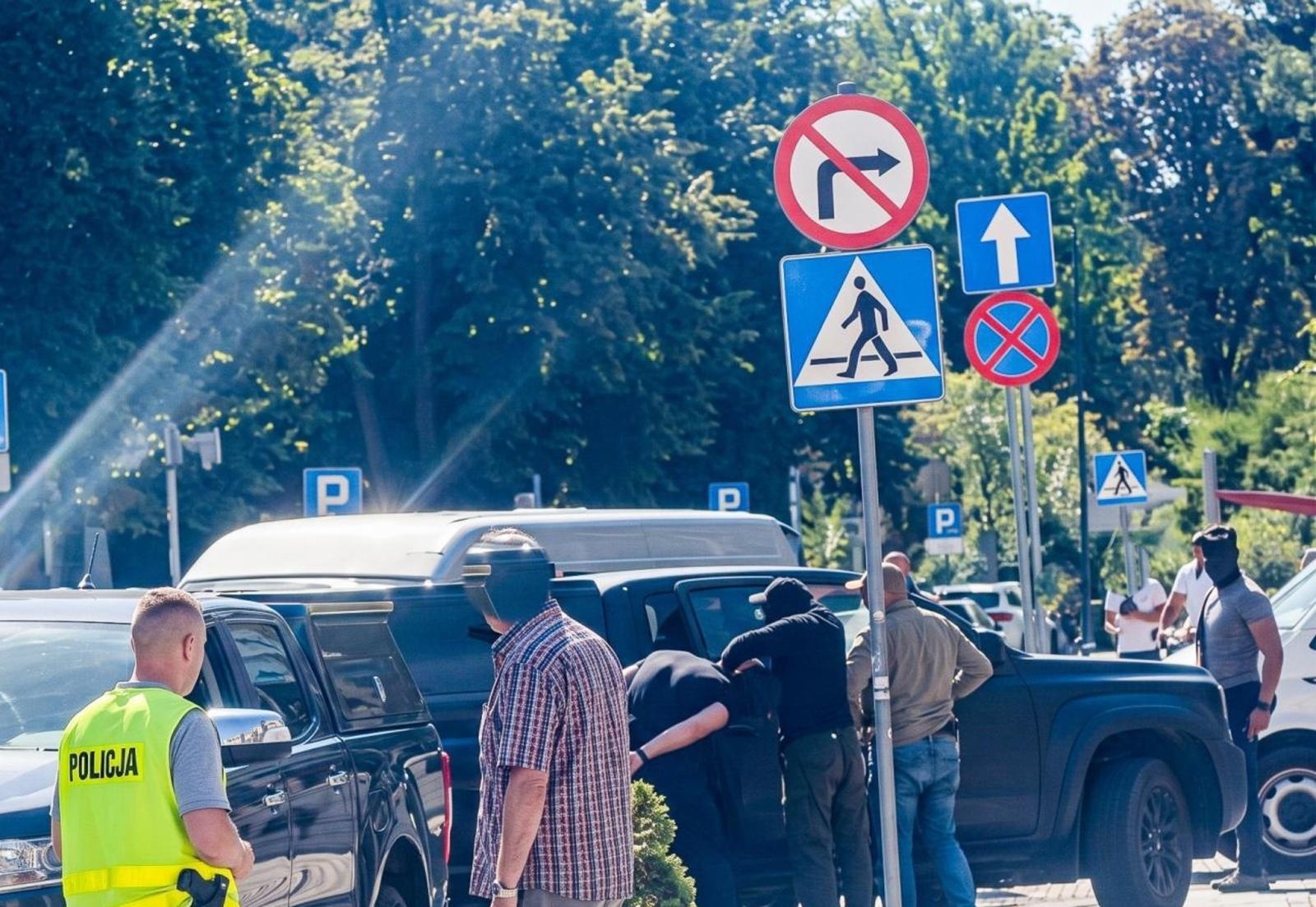 Zdjęcie w galerii na portalu naszraciborz.pl: Chwila grozy na ulicach Raciborza. Akcja specjalsów jak z filmu. To szkolenie służb wiadomości z regionu