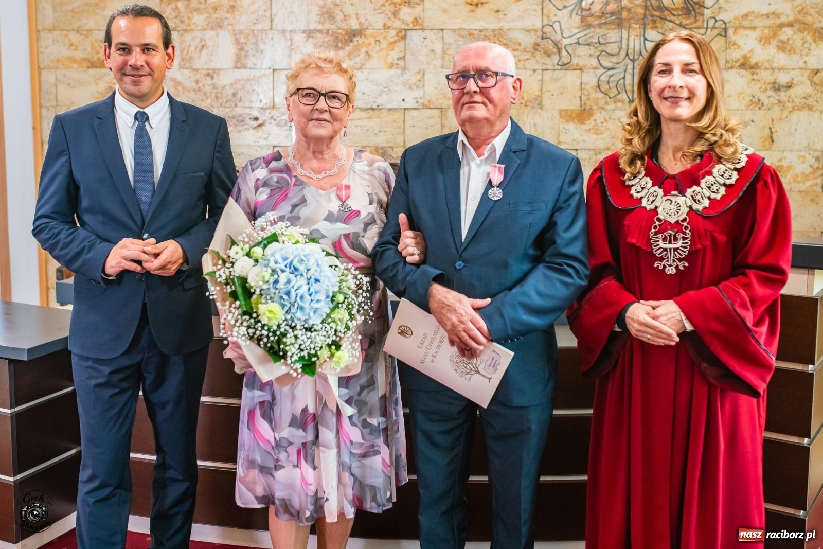 Zdjęcie w galerii na portalu naszraciborz.pl: Miłość, która przetrwała dekady. Siedem par odebrało wyjątkowe odznaczenia [FOTO i WIDEO] wiadomości z regionu