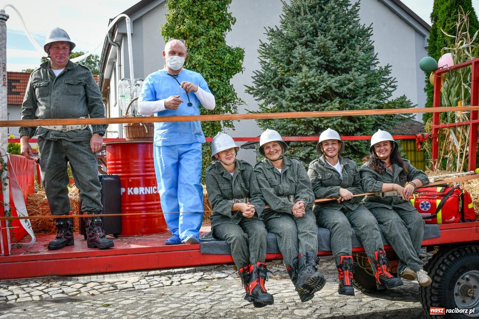 Zdjęcie w galerii na portalu naszraciborz.pl: Dożynkowa tradycja połączyła Pietrowice Wielkie, Kornice i Gródczanki wiadomości z regionu