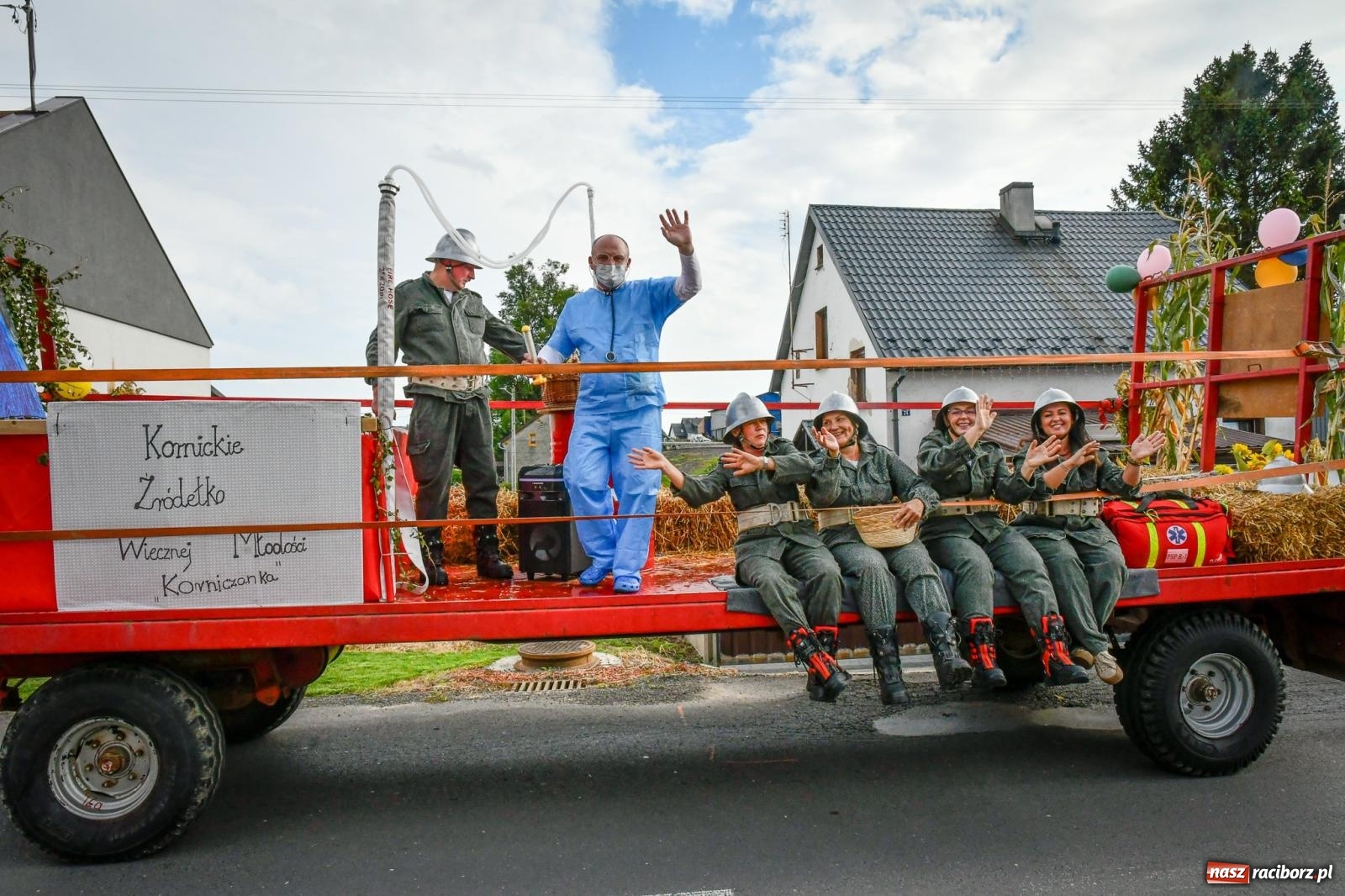 Zdjęcie w galerii na portalu naszraciborz.pl: Dożynkowa tradycja połączyła Pietrowice Wielkie, Kornice i Gródczanki wiadomości z regionu