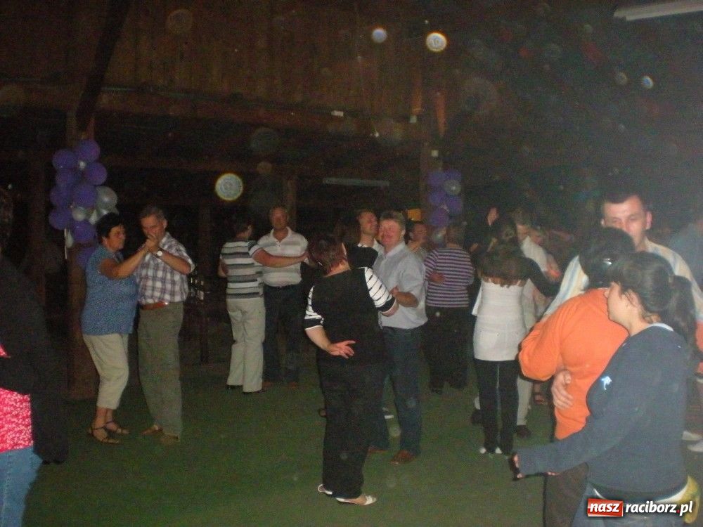 Zdjęcie w galerii na portalu naszraciborz.pl: W Rudzie tańczyli do białego rana wiadomości z regionu
