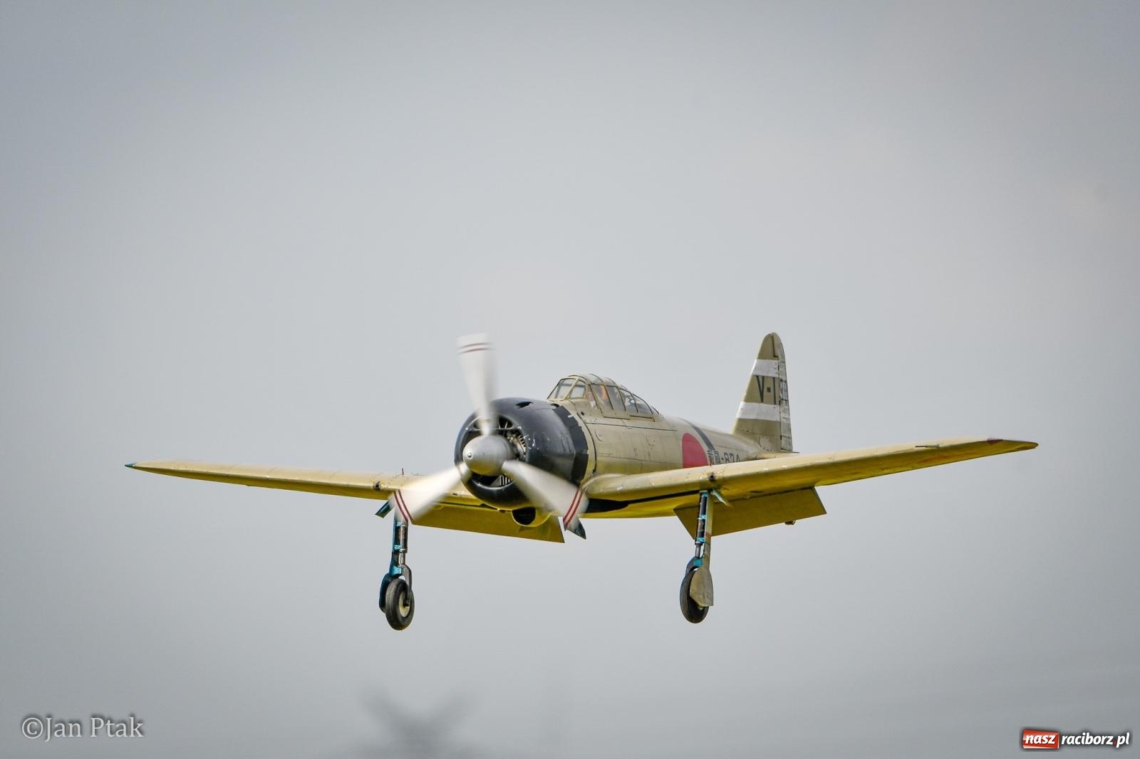 Zdjęcie w galerii na portalu naszraciborz.pl: Trwa RC AirShow. Nocne loty na finał soboty, w niedzielę wielka bitwa wiadomości z regionu