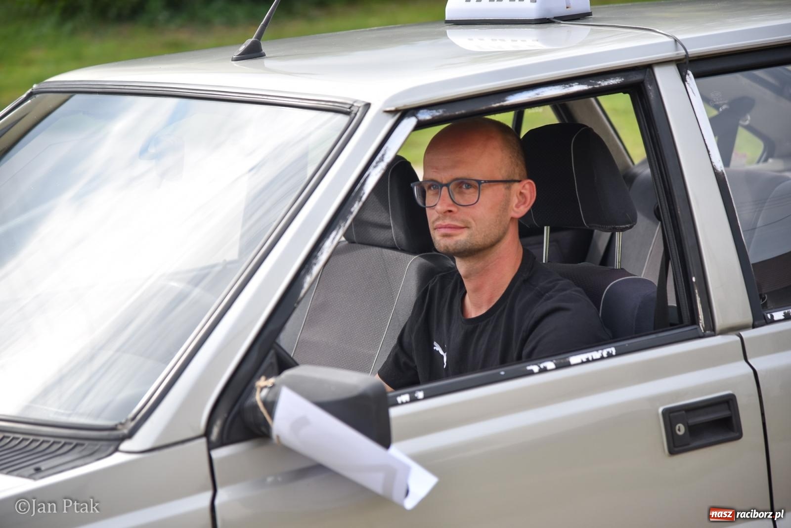 Zdjęcie w galerii na portalu naszraciborz.pl: Dożynki w Gamowie: korowód pokazał potęgę mechanizacji rolnictwa wiadomości z regionu