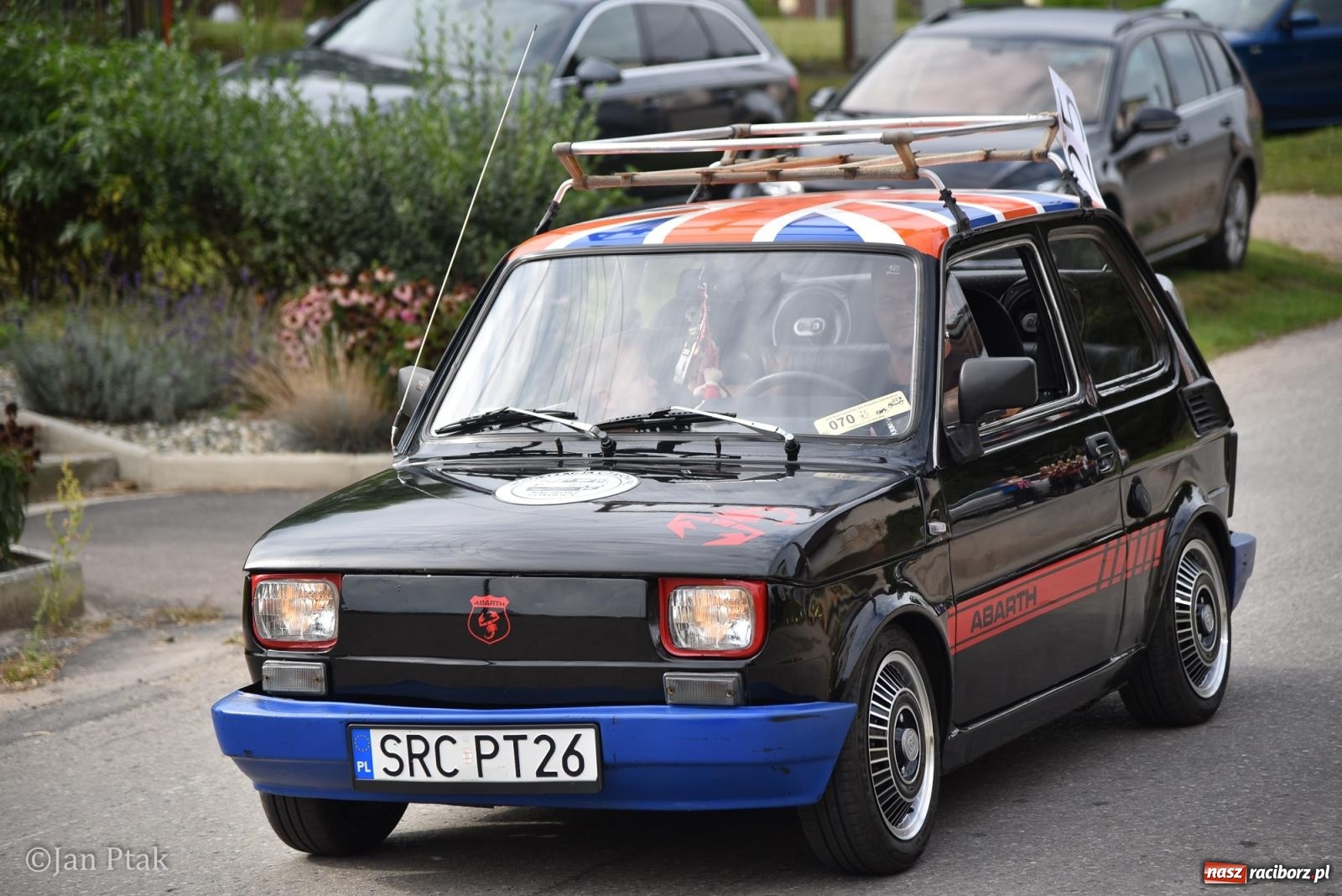 Zdjęcie w galerii na portalu naszraciborz.pl: Dożynki w Gamowie: korowód pokazał potęgę mechanizacji rolnictwa wiadomości z regionu