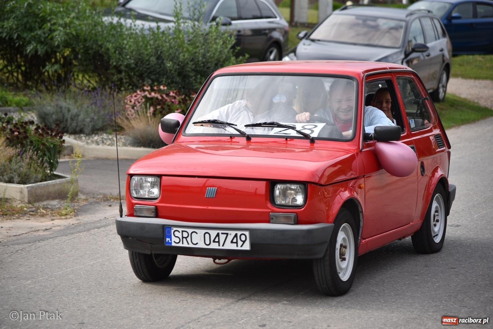 Zdjęcie w galerii na portalu naszraciborz.pl: Dożynki w Gamowie: korowód pokazał potęgę mechanizacji rolnictwa wiadomości z regionu